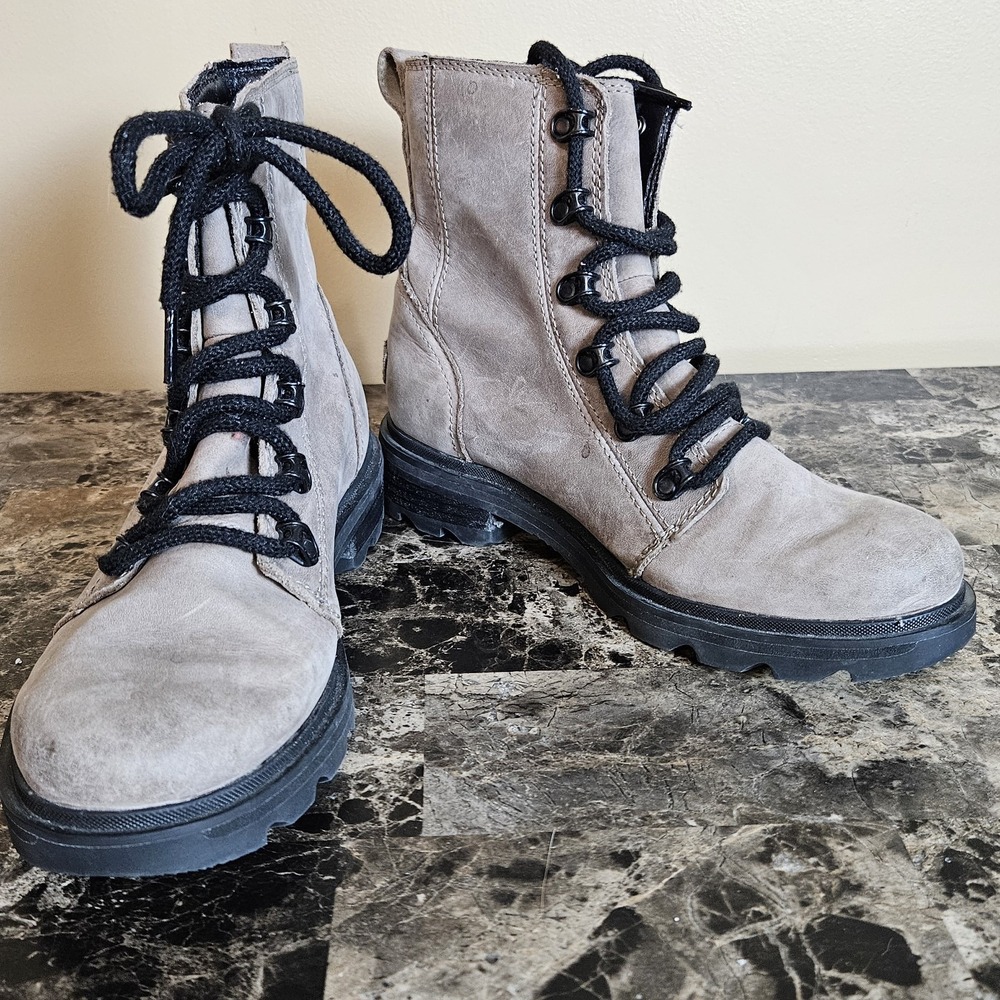 Sorel Women's Lace Up Combat Boots Taupe‎ Suede Chunky Lug Sole Size 6